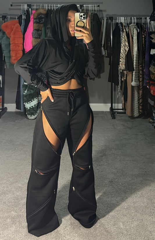 The "Zip Me Up" Sweatpants (Black)